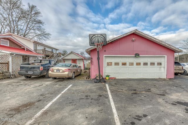 920 North Highway 421, Mountain City, TN 37683