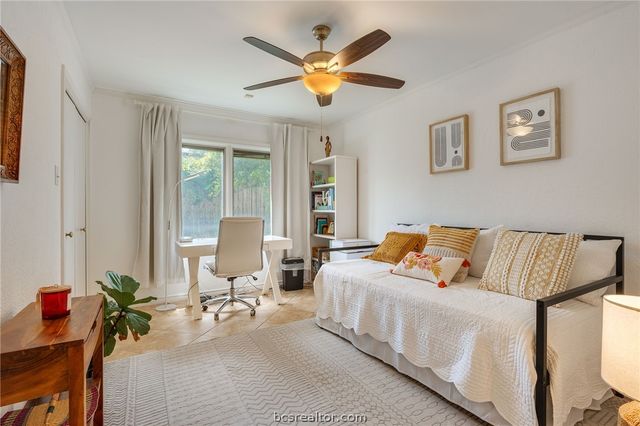 8908 Driftwood Drive, College Station, TX 77845