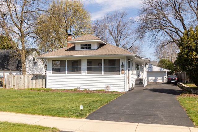 219 W Oak Avenue, Wheaton, IL 60187