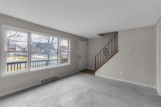 92 Sharon Parkway, Lackawanna, NY 14218
