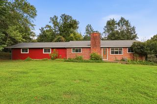 6514 White Oak Valley Circle, Mcdonald, TN 37353
