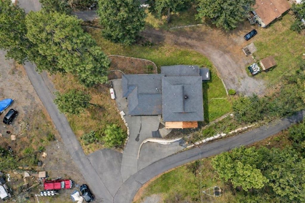 12808 N North Park St, Newman Lake, WA 99025 photo 4