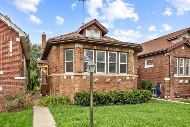8322 S Aberdeen Street, Chicago, IL 60620