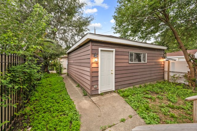 8322 S Aberdeen Street, Chicago, IL 60620