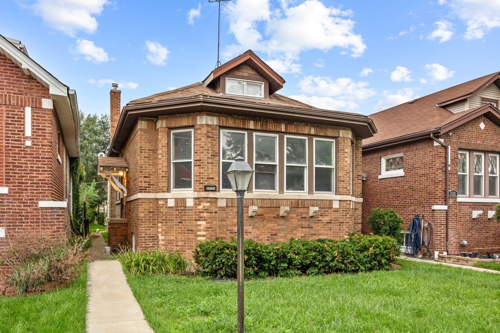 8322 S Aberdeen Street, Chicago, IL 60620 — photo 2