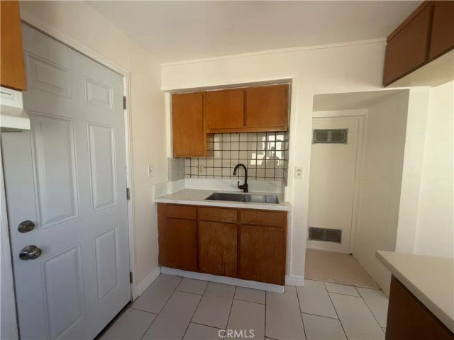 5445 Cartwright, Los Angeles, CA 91601