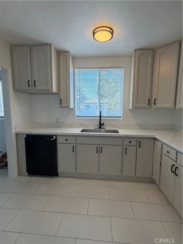 5445 Cartwright, Los Angeles, CA 91601