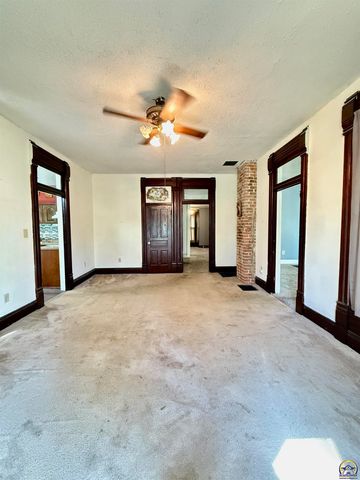 106 W Dayton AVE, Burlingame, KS 66413