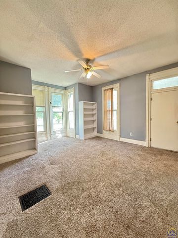 106 W Dayton AVE, Burlingame, KS 66413