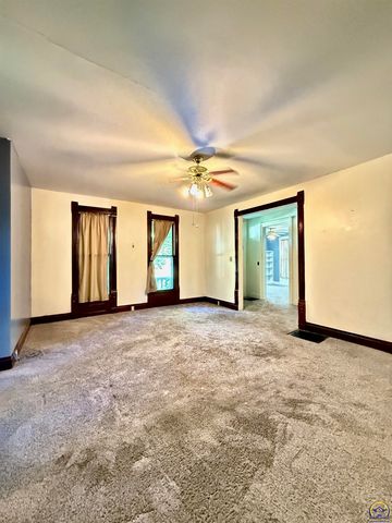 106 W Dayton AVE, Burlingame, KS 66413