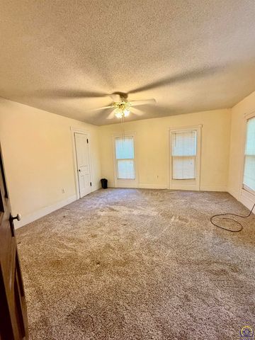 106 W Dayton AVE, Burlingame, KS 66413