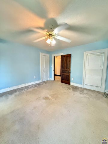 106 W Dayton AVE, Burlingame, KS 66413