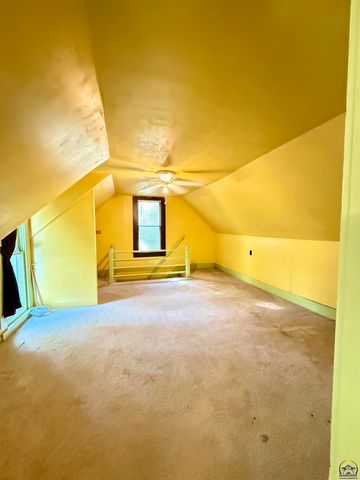 106 W Dayton AVE, Burlingame, KS 66413