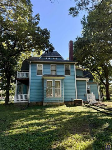 106 W Dayton AVE, Burlingame, KS 66413