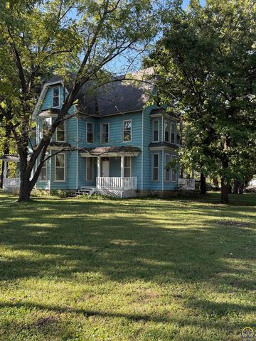 106 W Dayton AVE, Burlingame, KS 66413