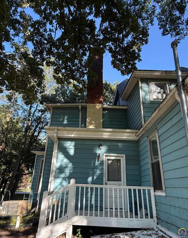 106 W Dayton AVE, Burlingame, KS 66413