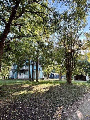 106 W Dayton AVE, Burlingame, KS 66413