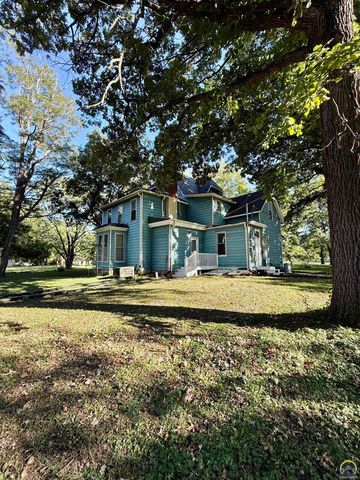 106 W Dayton AVE, Burlingame, KS 66413