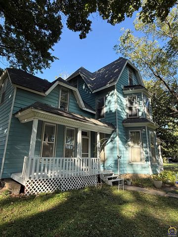 106 W Dayton AVE, Burlingame, KS 66413