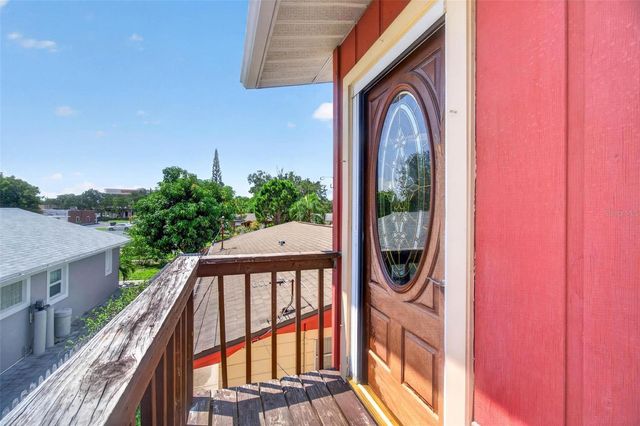 437 43RD AVE N, St Petersburg, FL 33703