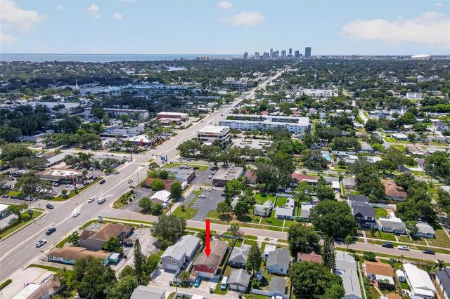 437 43RD AVE N, St Petersburg, FL 33703