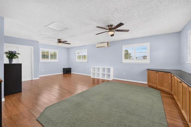 437 43RD AVE N, St Petersburg, FL 33703