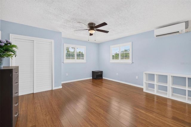 437 43RD AVE N, St Petersburg, FL 33703