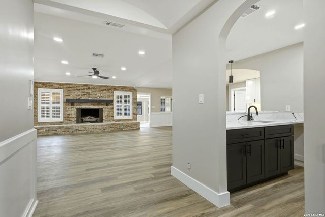 1002 Arizona Ash, San Antonio, TX 78232