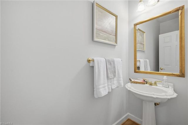 246 Broadmoor Drive, Advance, NC 27006