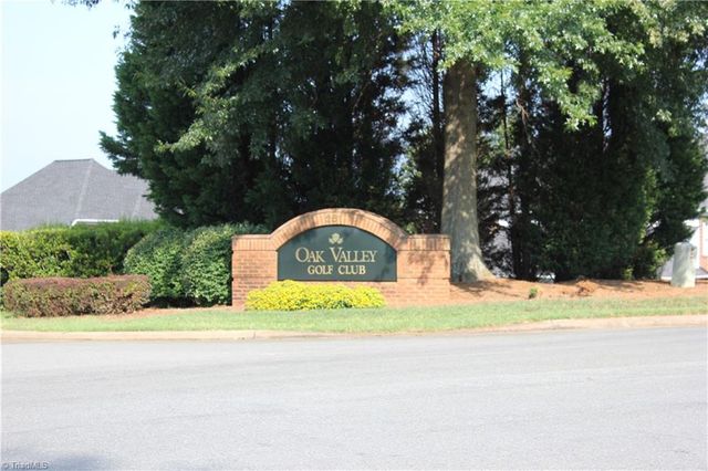 246 Broadmoor Drive, Advance, NC 27006