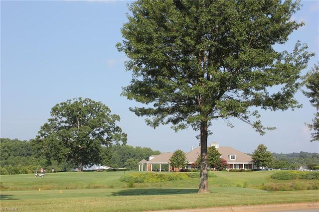 246 Broadmoor Drive, Advance, NC 27006