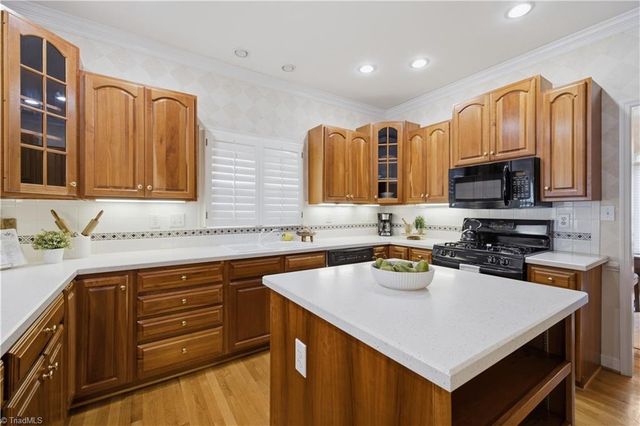 246 Broadmoor Drive, Advance, NC 27006