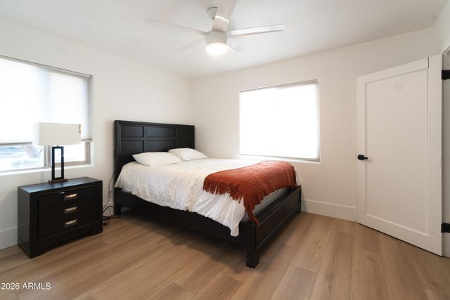 4451 E EARLL Drive, Phoenix, AZ 85018