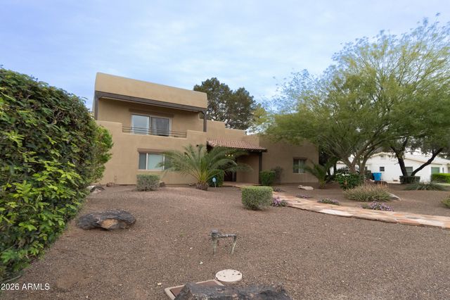 4451 E EARLL Drive, Phoenix, AZ 85018