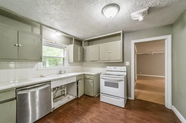 80 County Road 4321, Dayton, TX 77535