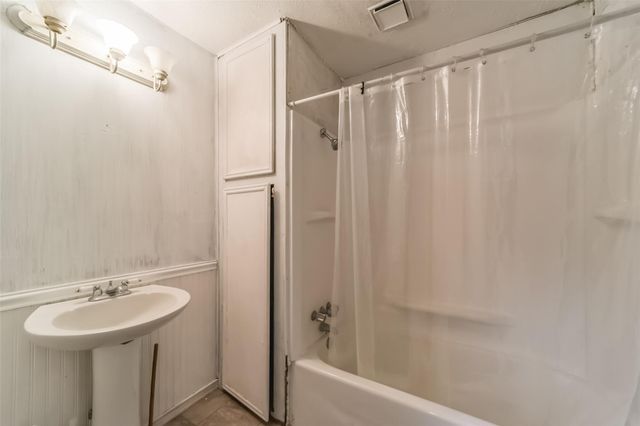 80 County Road 4321, Dayton, TX 77535