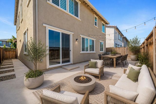 384 Ramos Ranch Road, Oakley, CA 94561