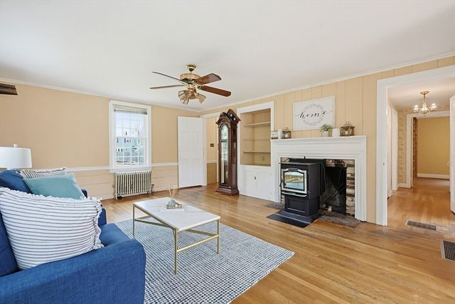 40 Metcalf Road, North Attleboro, MA 02760
