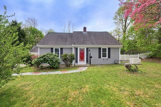 40 Metcalf Road, North Attleboro, MA 02760