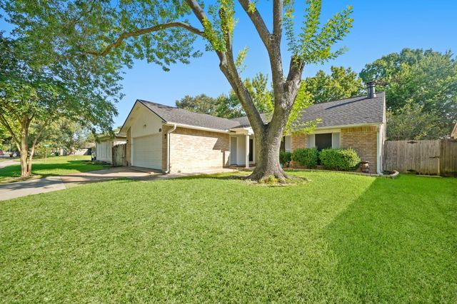 6811 Blue Ridge Drive, Richmond, TX 77469