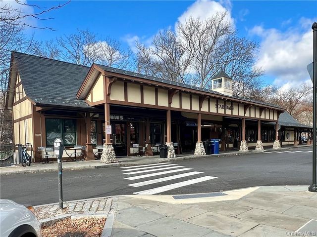 700 Scarsdale Avenue 3T, Scarsdale, NY 10583