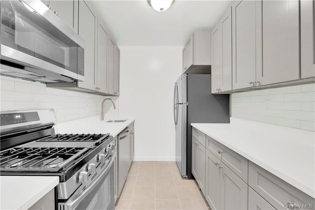 700 Scarsdale Avenue 3T, Scarsdale, NY 10583