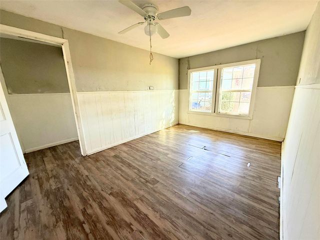 2308 32nd Avenue N, Texas City, TX 77590