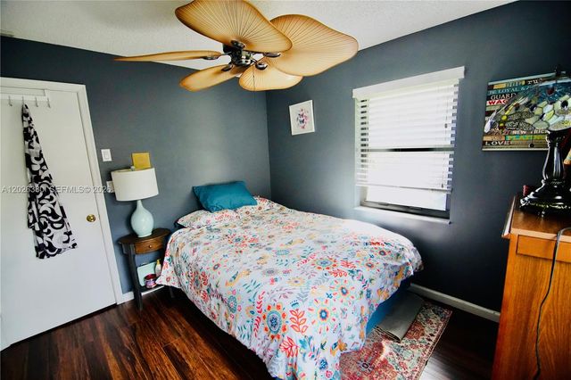 150 SW 127th Ave, Plantation, FL 33325