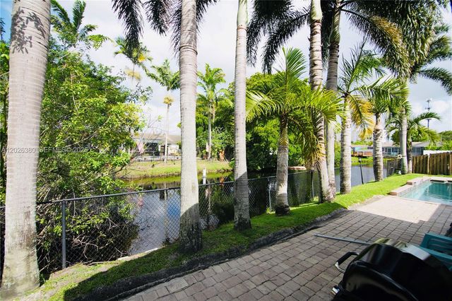 150 SW 127th Ave, Plantation, FL 33325