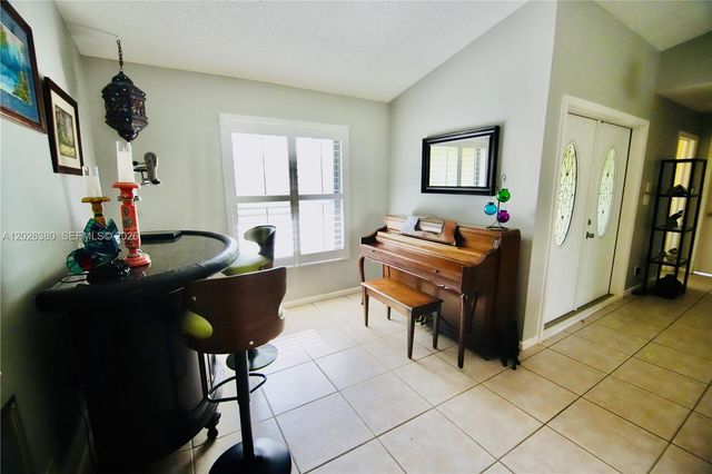 150 SW 127th Ave, Plantation, FL 33325