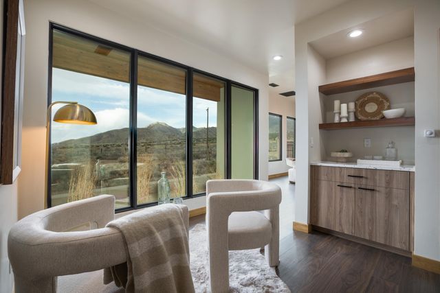 12055 Elena Drive NE, Albuquerque, NM 87122