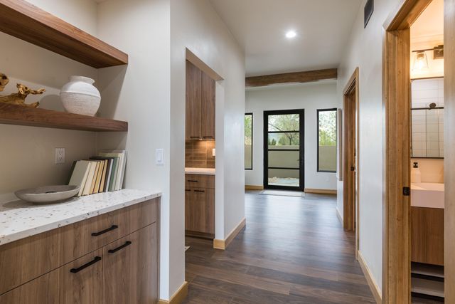 12055 Elena Drive NE, Albuquerque, NM 87122