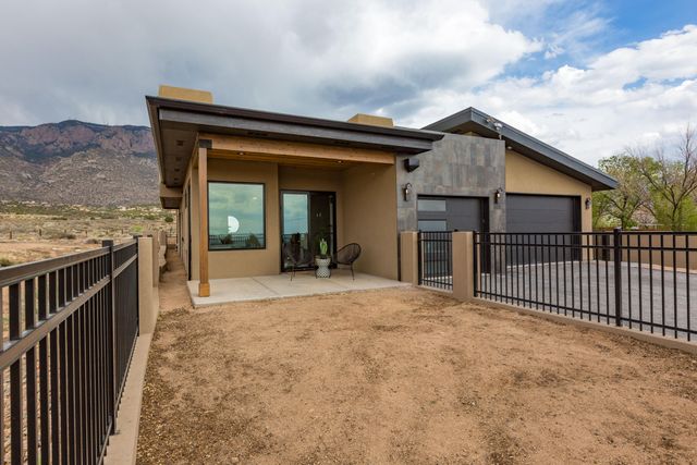 12055 Elena Drive NE, Albuquerque, NM 87122