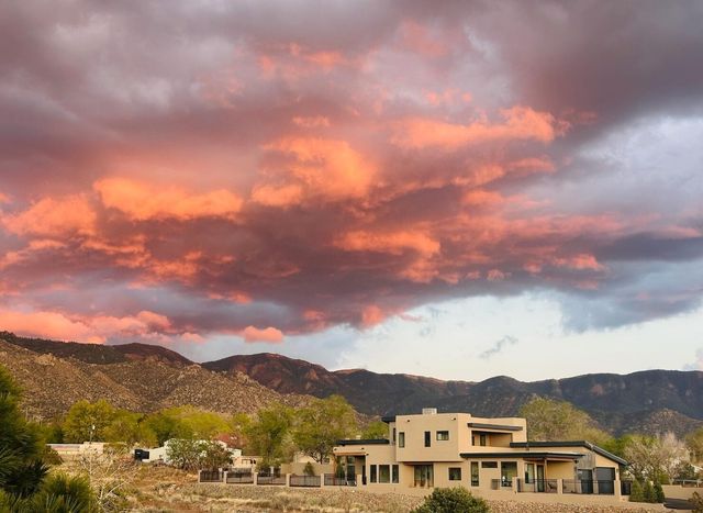 12055 Elena Drive NE, Albuquerque, NM 87122